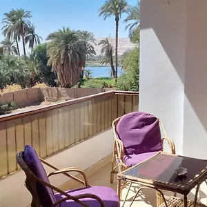 Abo Hisham Nile Flat 樂蜀
